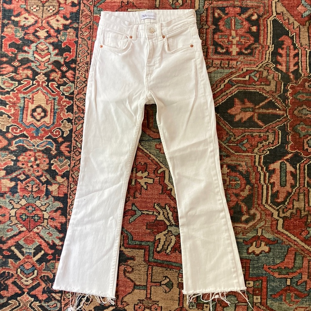 Zara Wide Leg Cutoff Jeans, Size 2